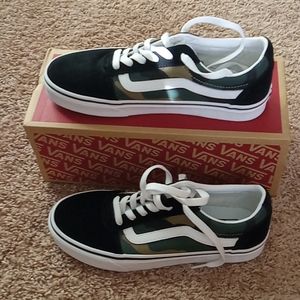 Vans War Womens Black and Camo Size 8.5